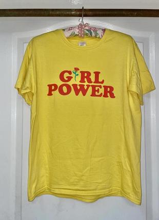 Яркая желтая футболка gildan girl power ( fruit of the loom )1 фото