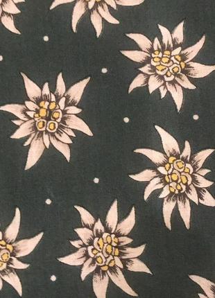 Бандана-платок в цветочный принт5 фото