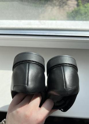 Классические кожаные туфли 35 размера6 фото