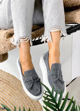 698 красивые серые лоферы на повышенной подошве с кисточкой натуральная замша