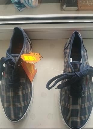 Новые,симпатичные и удобные кеды.bubba!