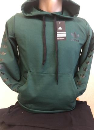 Дитячий спортивний костюм для хлопця на 9-11 років