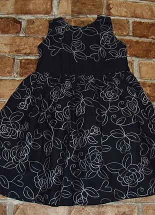 Платье девочке с вышевкой  1 - 2 года