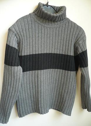 Классный удобный свитер с горловиной на мальчика 6-7 лет