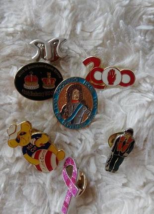 Набір значків 7шт