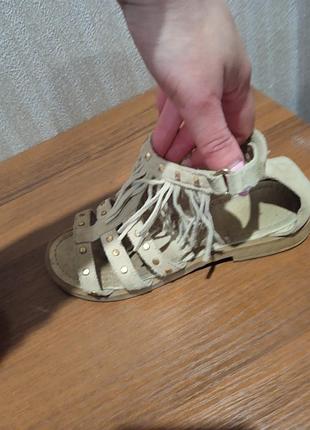 Босоножки на лето