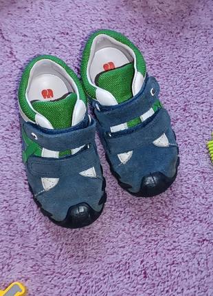 Дитячі шкіряні черевики 21 розмір. взуття з європи