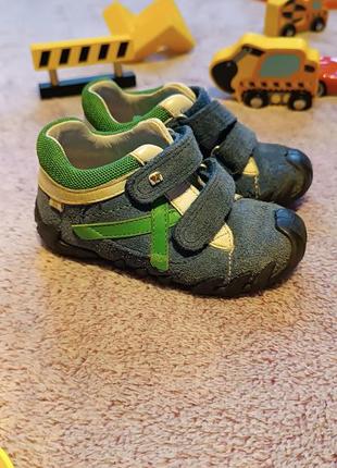 Детские кожаные ботинки 21 размер. обувь из европы2 фото