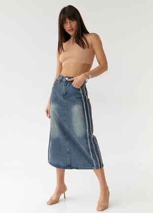 Джинсовая юбка-миди с разрезом сзади3 фото
