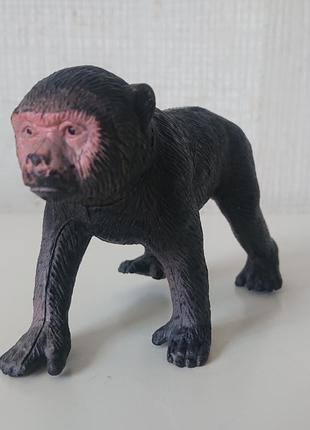 Фигурка обезьяна