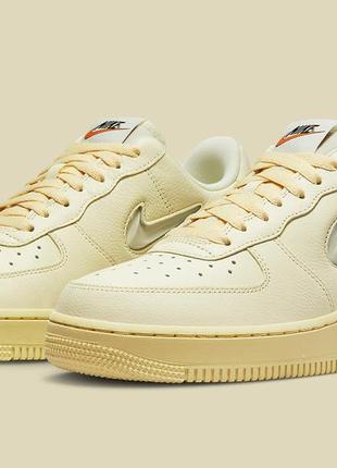 Кроссовки мужские оригинальные nike air force 1 low '07 lx women's coconut milk lemon wash