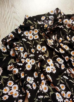 Черное длинное платье сарафан в пол шифон в цветочный принт рюшами длинный рукав6 фото