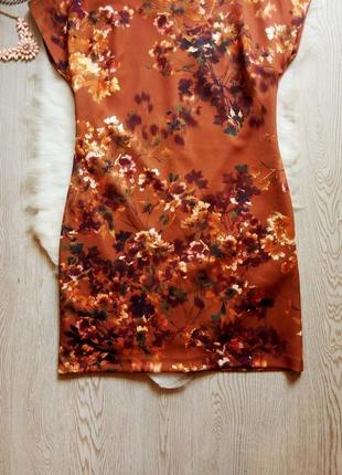 Цветное платье нарядное миди с цветочным принтом рисунком футляр коричневое короткое мини2 фото