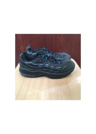Детские кроссовки nike foamposite chrome blue light color page 95