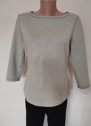 Зручна ошатна кофтина 46-48 розміру