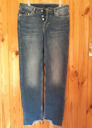 Джинсы mom
