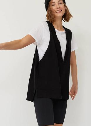 Жилет фірми stradivarius 4