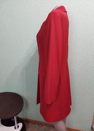 Удлиненный женский пиджак классический красный цвет7 фото