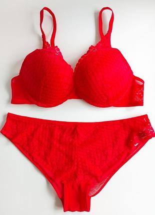 Комплект белья с пуш ап