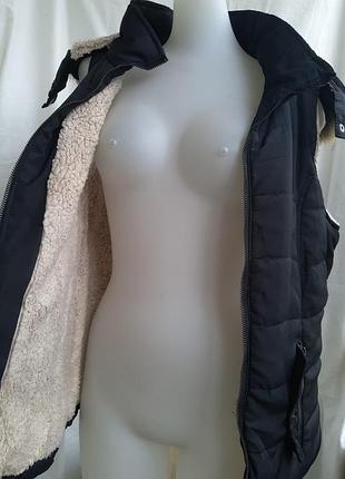 Женский теплый жилет ketchup с капюшоном