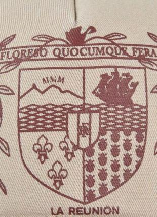 Кепка бейсболка герб реюньон с изогнутым козырьком серая, унисекс wuke one size9 фото