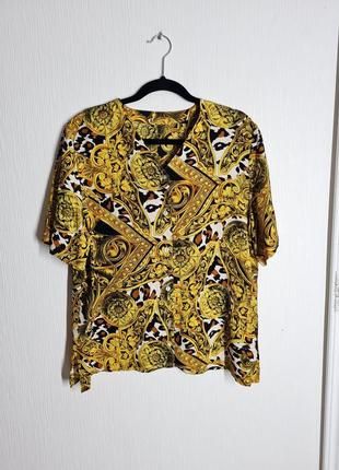 Роскошная шелковая блуза в стиле versace