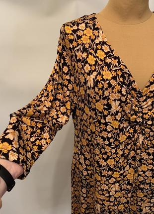 Вискозное платье в цветочный принт2 фото