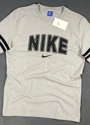 Чоловіча футболка nike у бежево-чорному кольорі,чоловіча стильна футболка на кожен день