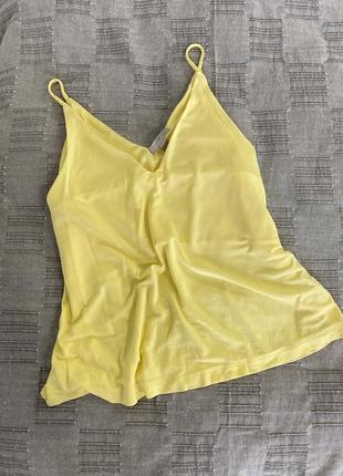 Жовта майка з подвійною тканиною hm