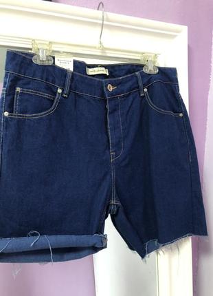 Стильные джинсовые шорты обрезаные модель бойфренд манго