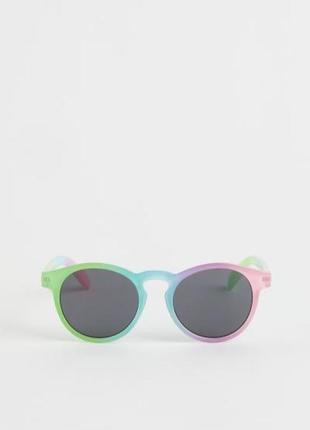 Н&amp;м солнечные очки на 3-7 лет2 фото