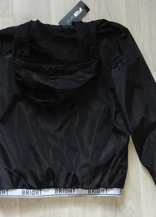 !продам новую женскую спортивную куртку бомбер ветровку9 фото