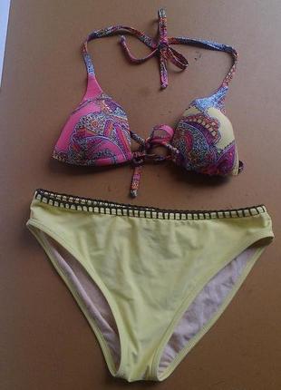 Раздельній яскравий купальник