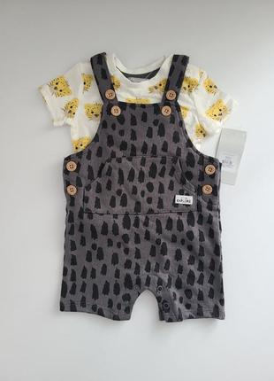 Комбінезон. костюм, футболка