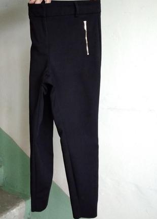 Р 10 / 44-46 укороченные 7/8 черные офисные штаны брюки стрейчевые скинни узкие с высокой талией3 фото
