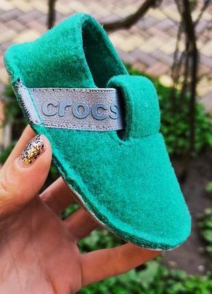 21 разм. crocs c4 тапочки. длина по внутренней стельке 11,5- 12 см., ширина подошвы - 9,5 см.