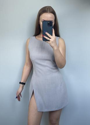 Платье с вырезом1 фото