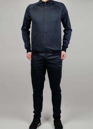 Спортивные костюмы adidas.3 фото