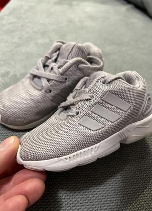 Дитячі кросівки adidas