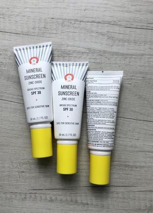 Сонцезахисний крем first aid beauty - weightless liquid mineral sunscreen spf 303 фото