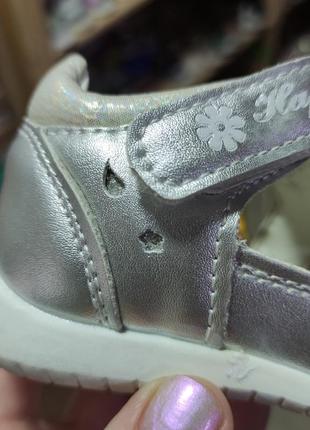 Серебристые летние туфли-сандалки для девочек 21 и 24 размера4 фото