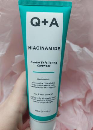 Q+a niacinamide gentle exfoliating cleanser - отшелушивающий гель для лица alwb