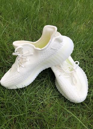 Кроссовки yeezy boost 3502 фото