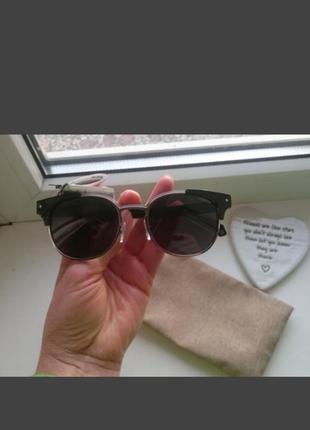 Солнцезащитные очки. бренд.привезенные из австреи