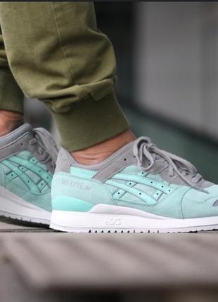 Кросівки чоловічі оригінальні рефлективні asics gel-lyte iii "light mint”

бірюза art.h63nk