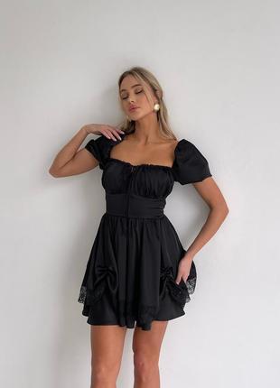 Красивое черное мини платье пышное с кружевом