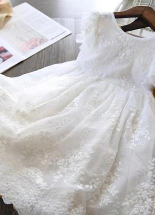 Красиве платтячко для дівчинки