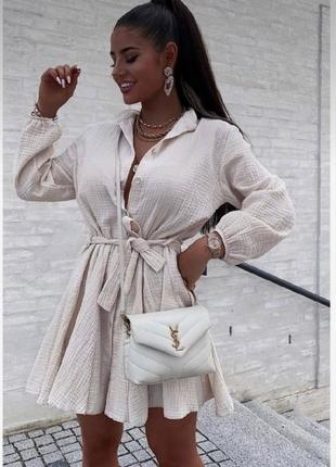 Платье женское короткое мини весеннее летнее на весну лето с поясом муслиновое базовое повседневное розовое бежевое зеленое белое