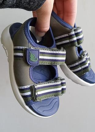 Сандалии для парня