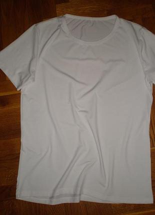 Базовая эластичная белая футболка) oversize